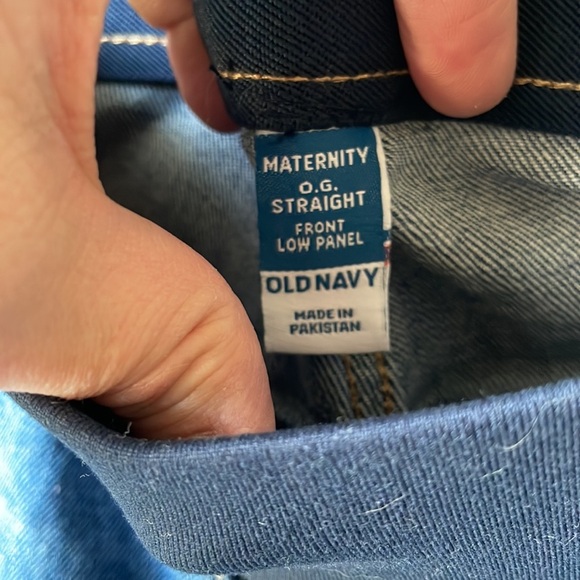 Old navy maternity jeans NWT OG straight silhouette comfy preppy casual fall - Picture 3 of 4